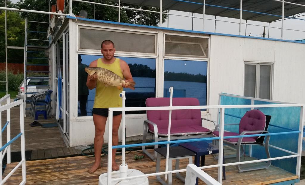 Delta Pontoon Hotel Mahmudia Exterior photo